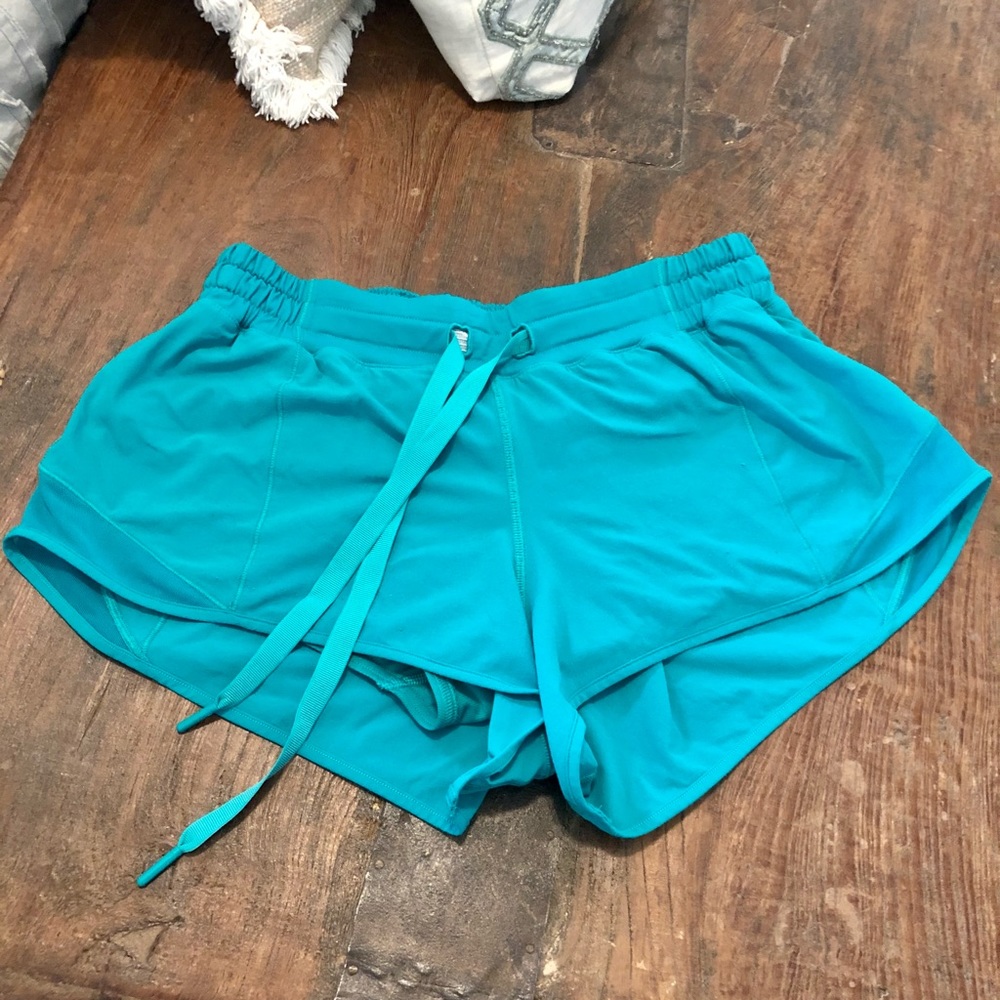 Lululemon Hotty Hot Short w/ Drawstring